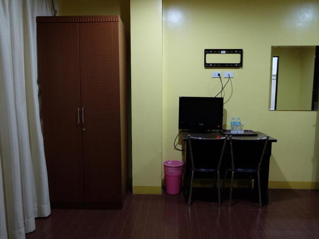 A&A Plaza Hotel Puerto Princesa Extérieur photo