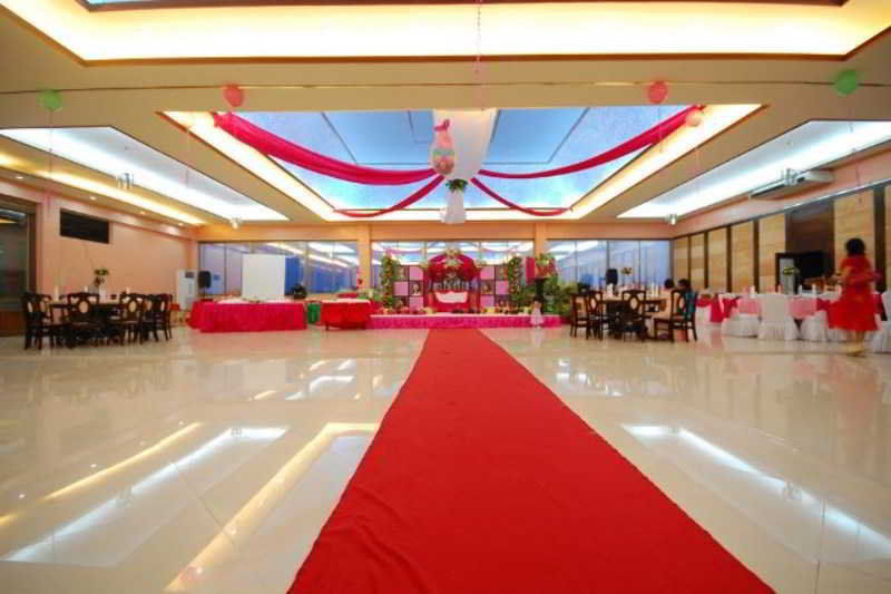 A&A Plaza Hotel Puerto Princesa Extérieur photo
