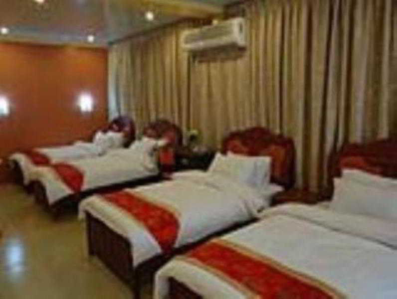 A&A Plaza Hotel Puerto Princesa Extérieur photo