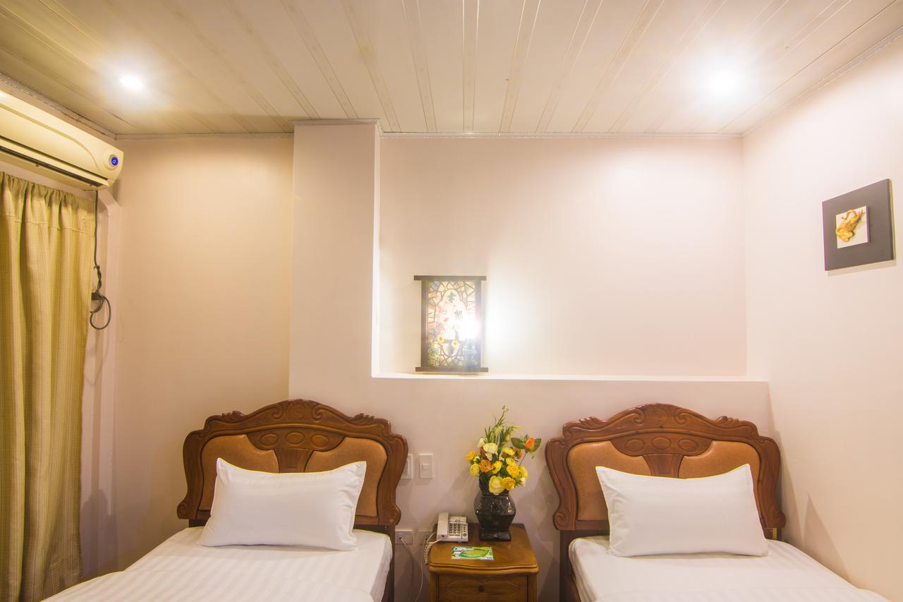 A&A Plaza Hotel Puerto Princesa Extérieur photo